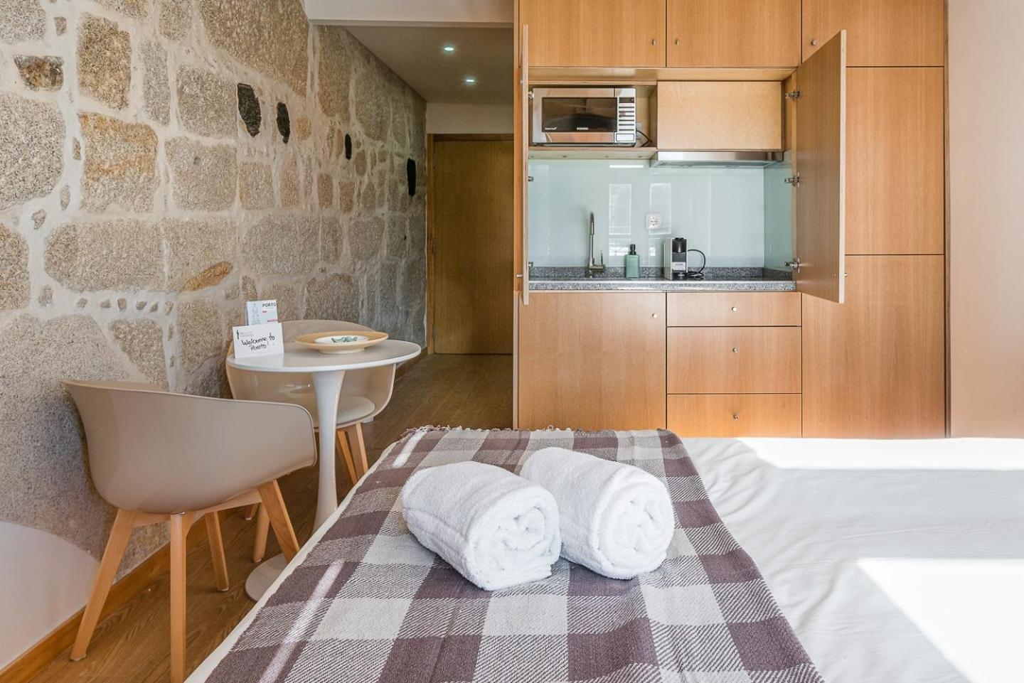 Guestready - Miragaia Stone Studios & Apartments 波尔图 外观 照片